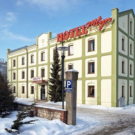 Hotel Mlyn ルブリン エクステリア 写真