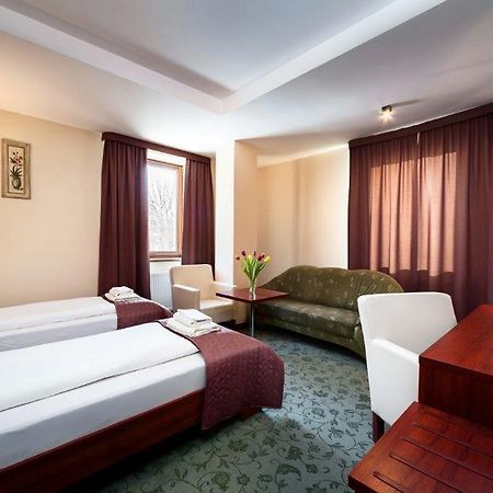 Hotel Mlyn ルブリン エクステリア 写真