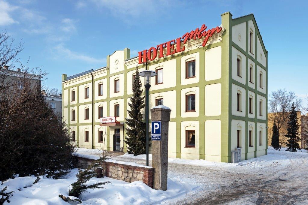 Hotel Mlyn ルブリン エクステリア 写真