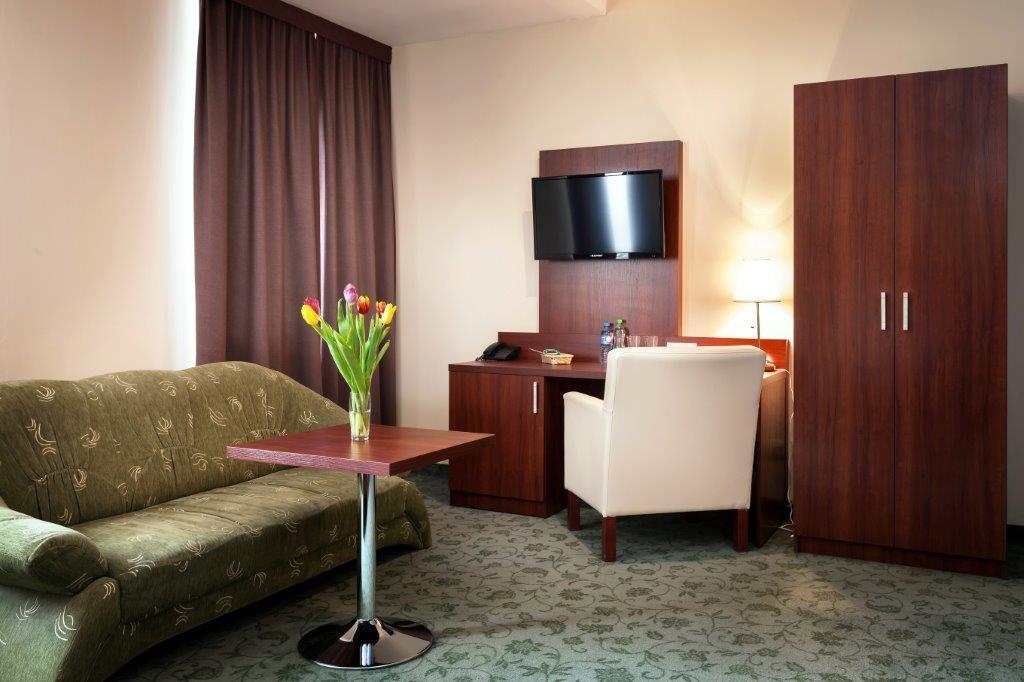 Hotel Mlyn ルブリン エクステリア 写真
