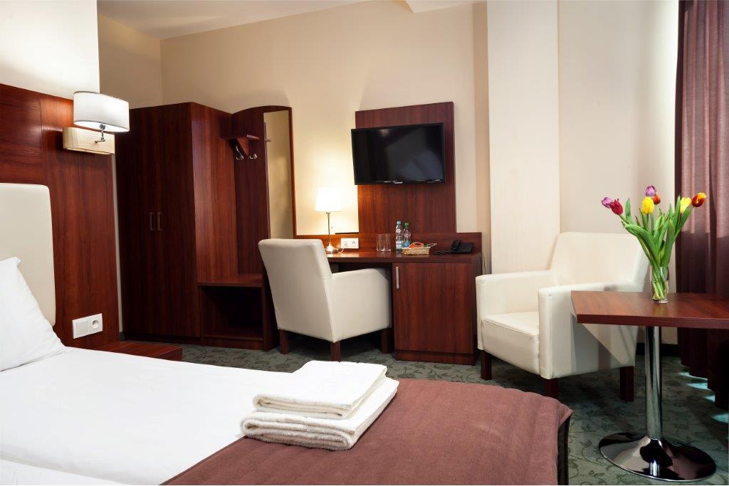 Hotel Mlyn ルブリン エクステリア 写真